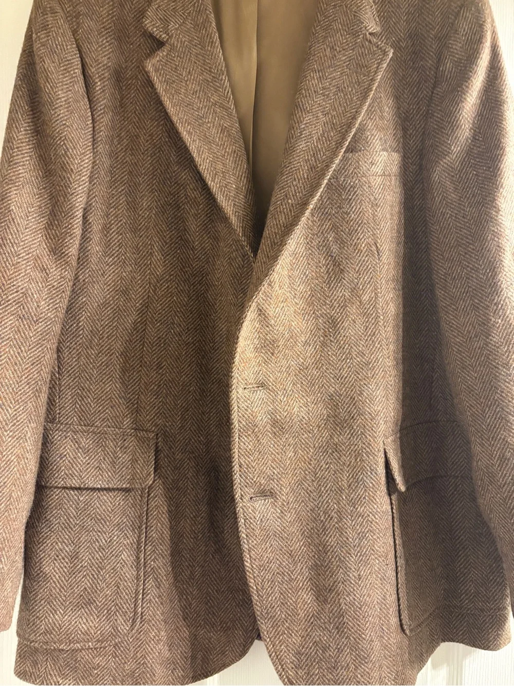 Haggar Brown Herringbone Wool Sport Coat with Tan Buttons